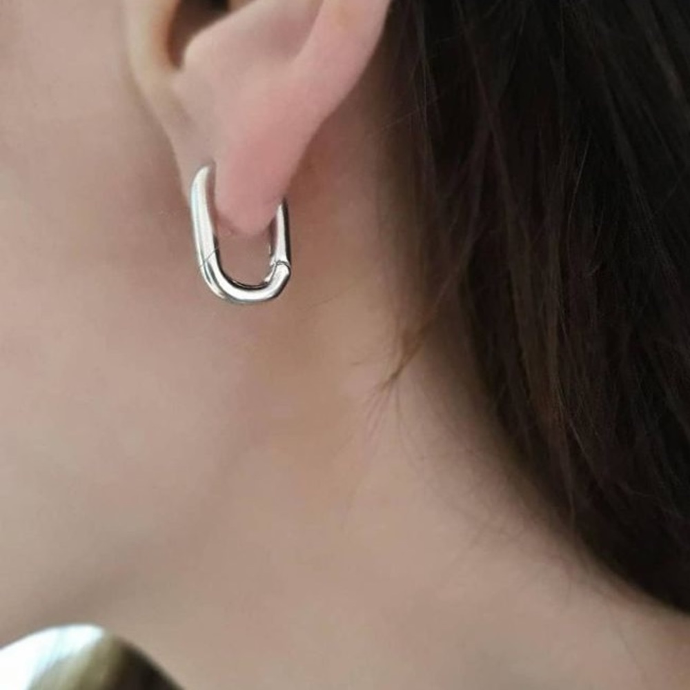 🤍Minimalist sterling silver stud earrings - Picture 10 of 10
